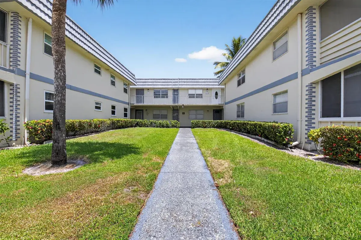 103 Brittany C, Delray Beach FL 33446