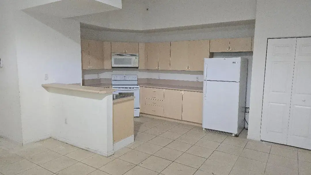 2801 RIVERSIDE Drive, Coral Springs FL 33065