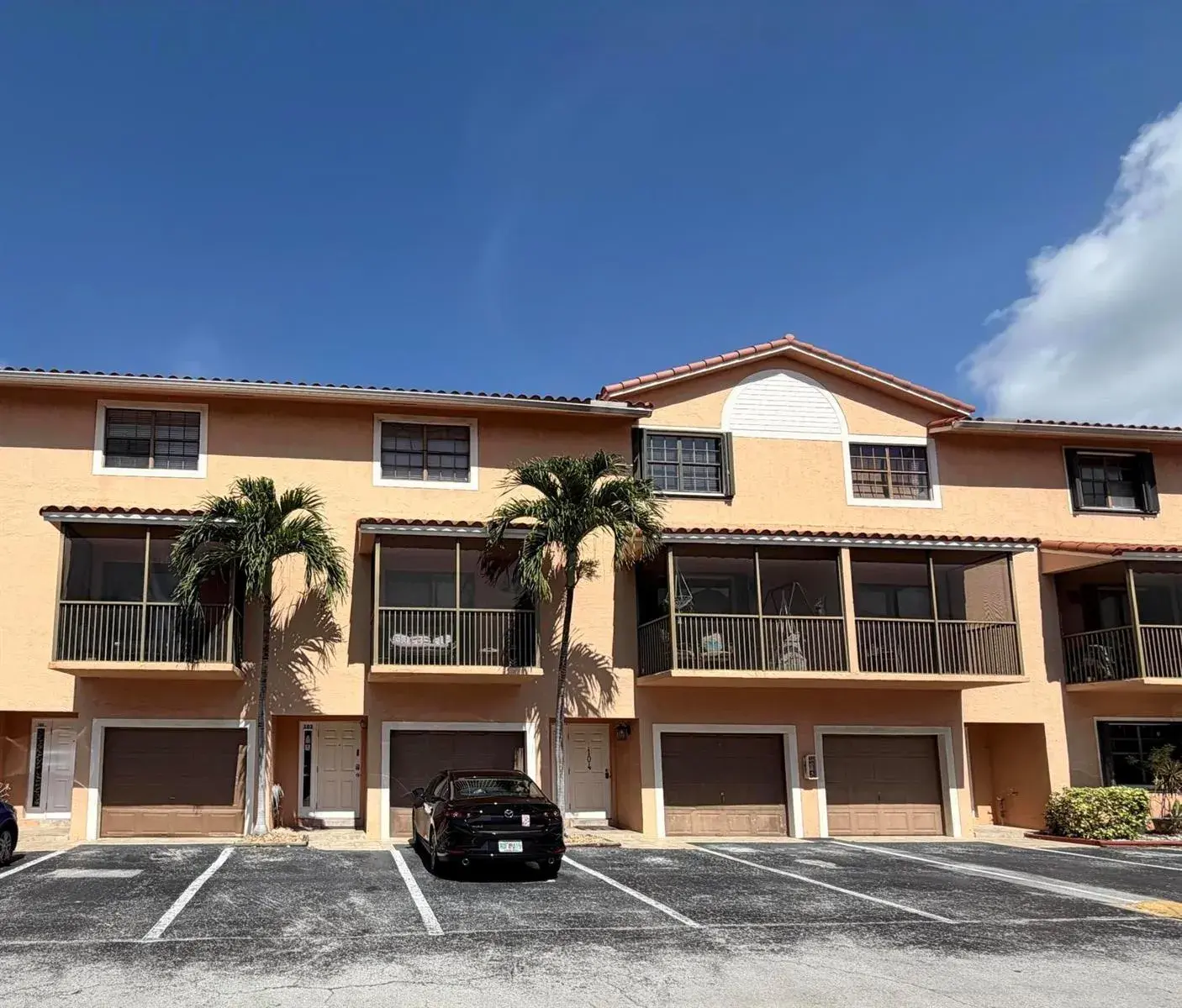 3 bedroom 3 bath Residential for sale at 9908 HAMMOCKS Boulevard # 42, Miami FL 33196