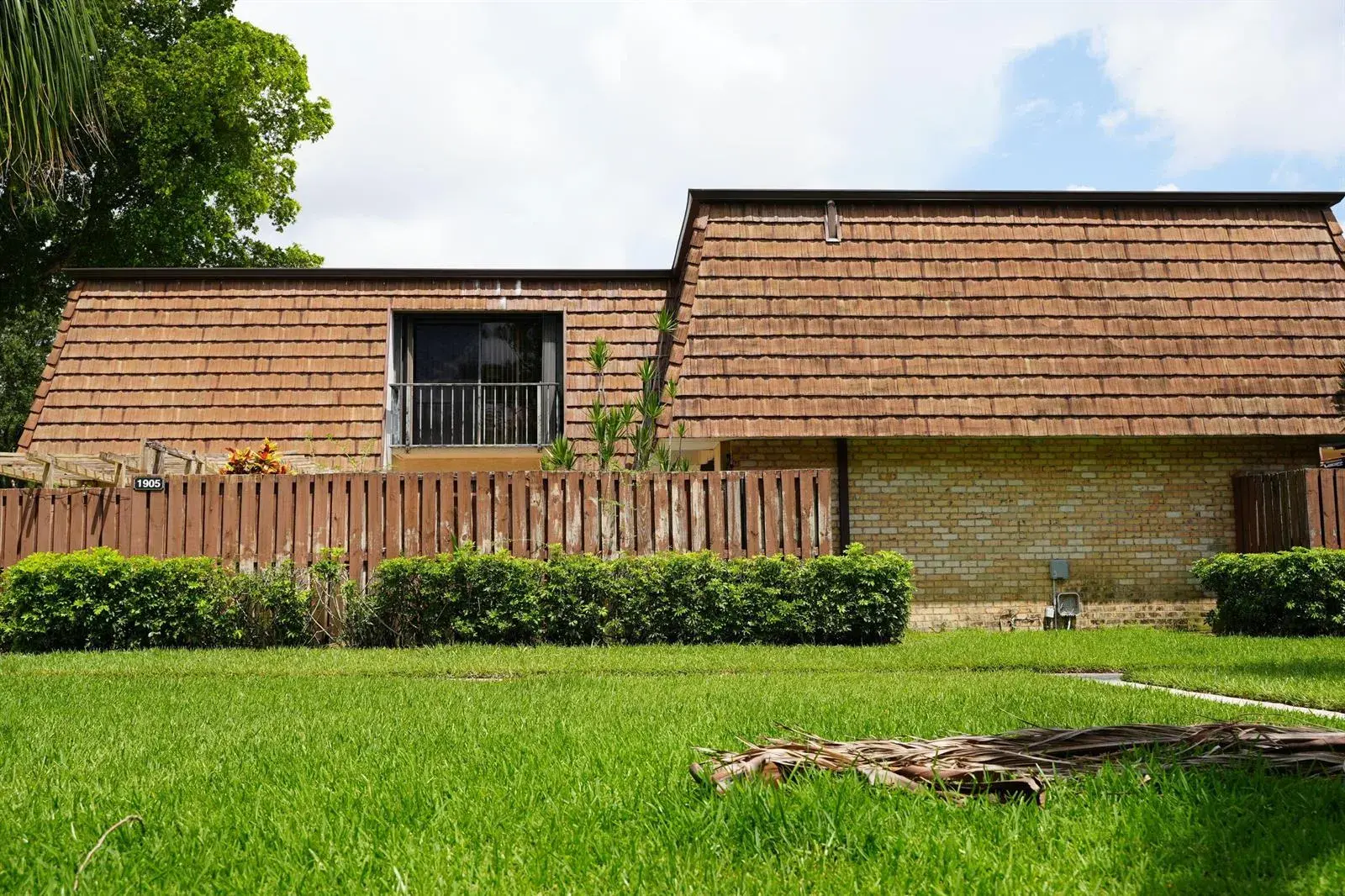 1905 19th Lane, FL 33463