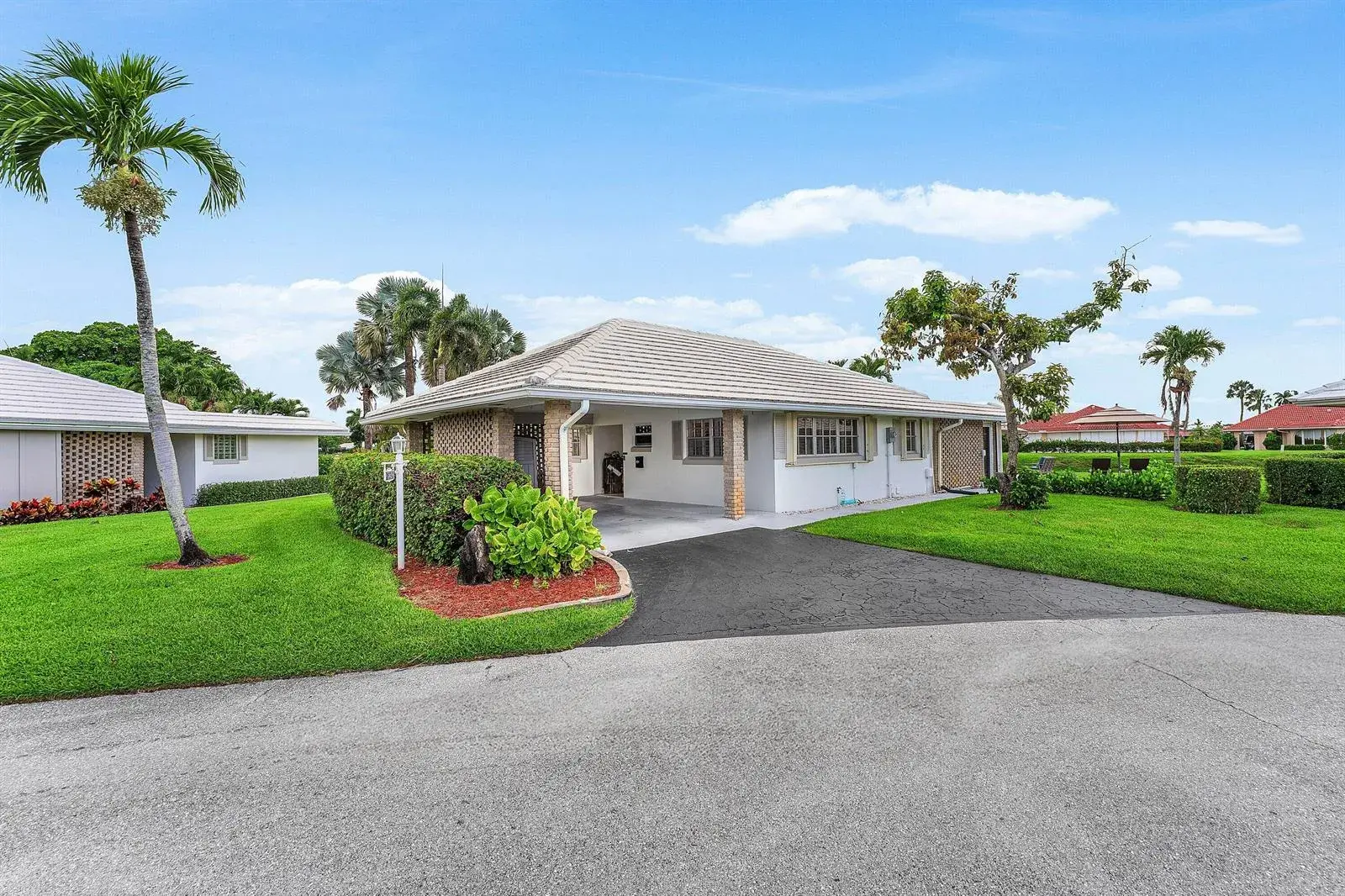 362 Yorktowne Circle, Atlantis FL 33462 photo 3