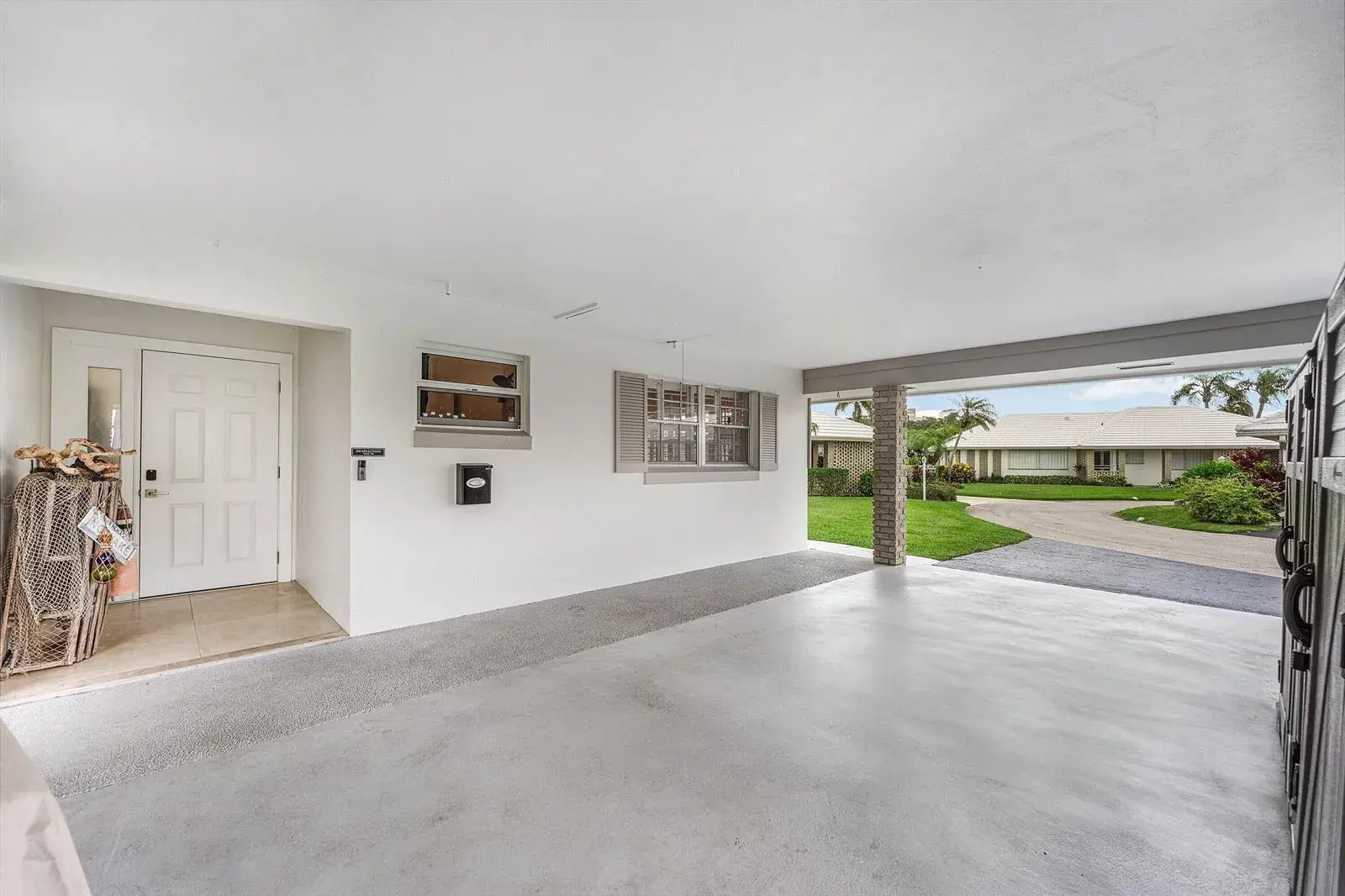 362 Yorktowne Circle, Atlantis FL 33462 photo 4