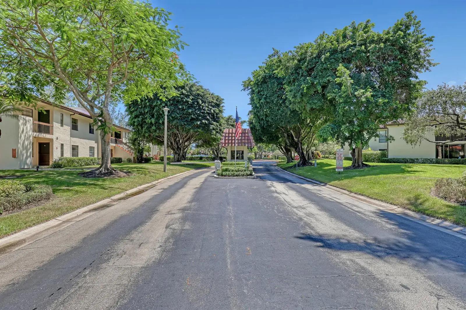 2 bedroom 2 bath Residential for sale at 21662 Arriba Real # D, Boca Raton FL 33433