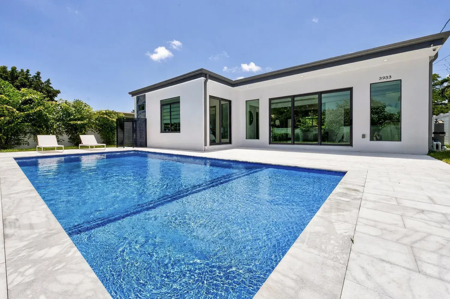 3933 Washington Street, Hollywood FL 33021