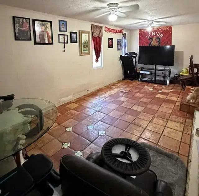 1009 S PINE Street, FL 33460