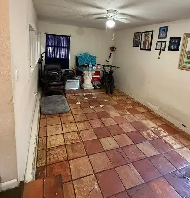 1009 S PINE Street, FL 33460