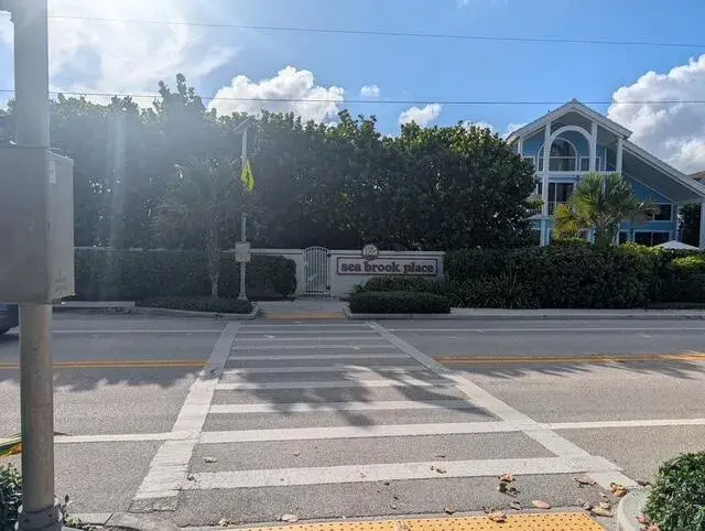 163 SEABREEZE Circle, Jupiter FL 33477