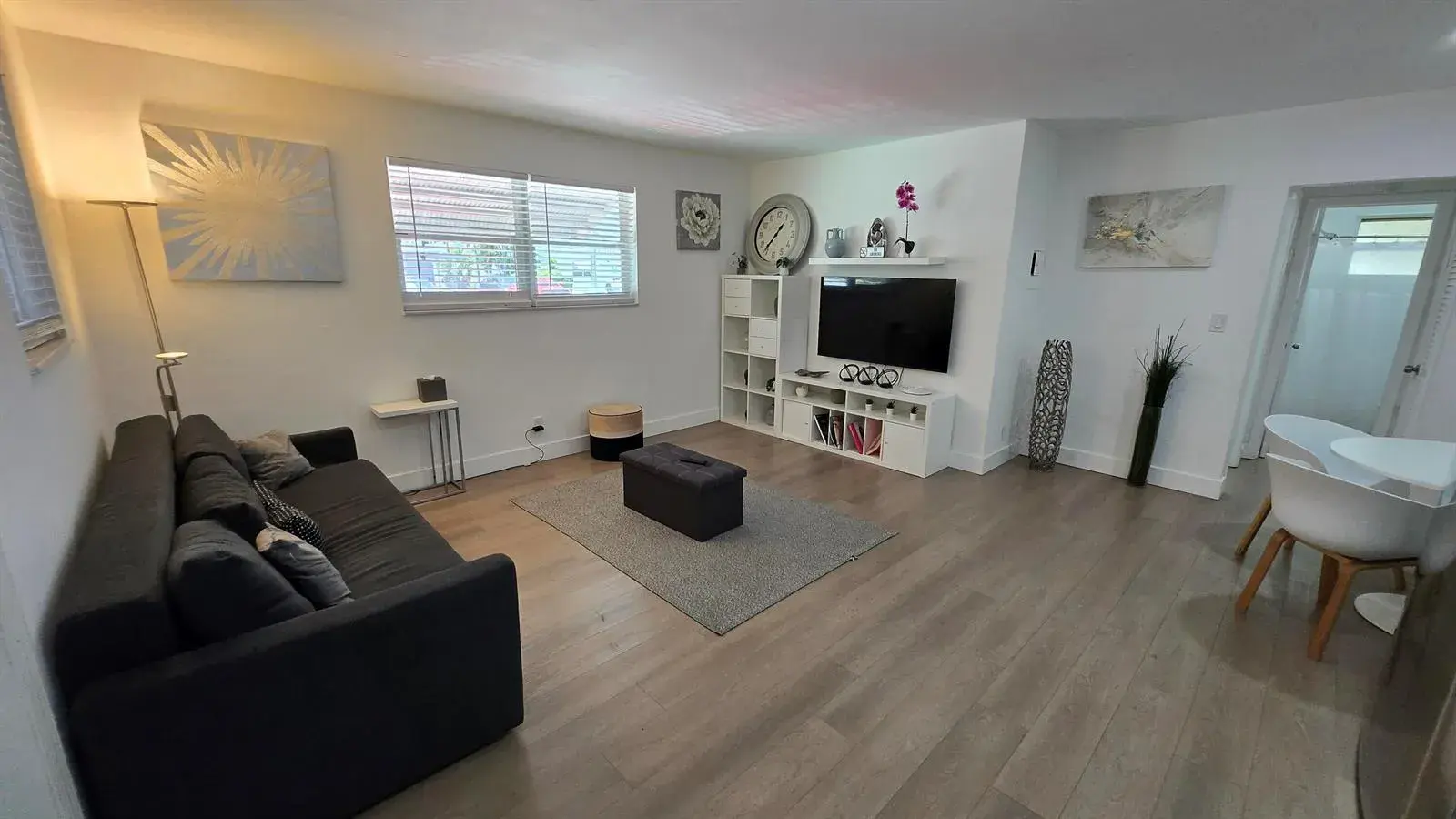 704 NE 8TH Street # 1, Hallandale Beach FL 33009