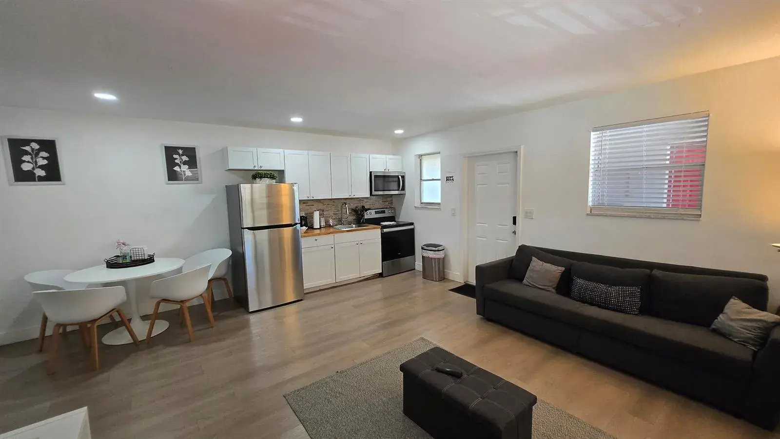 704 NE 8TH Street # 1, Hallandale Beach FL 33009
