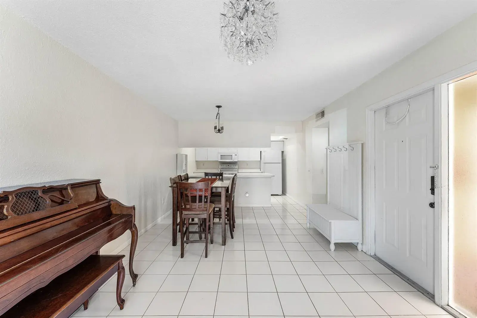 170 WATERSIDE Drive # 170, Hypoluxo FL 33462