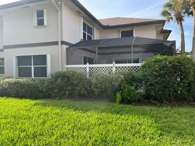11 AMHERST Court # D, Royal Palm Beach FL 33411