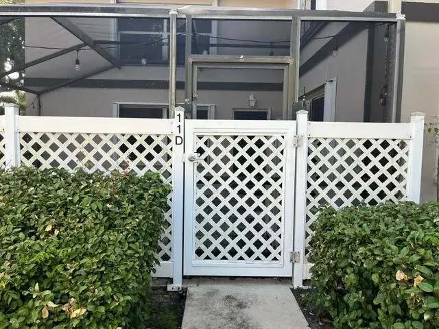 11 AMHERST Court # D, Royal Palm Beach FL 33411