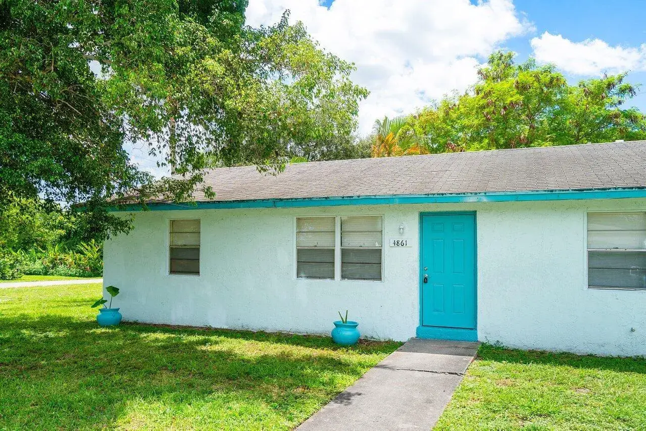 4861 Gulfstream Road, Lake Worth FL 33460