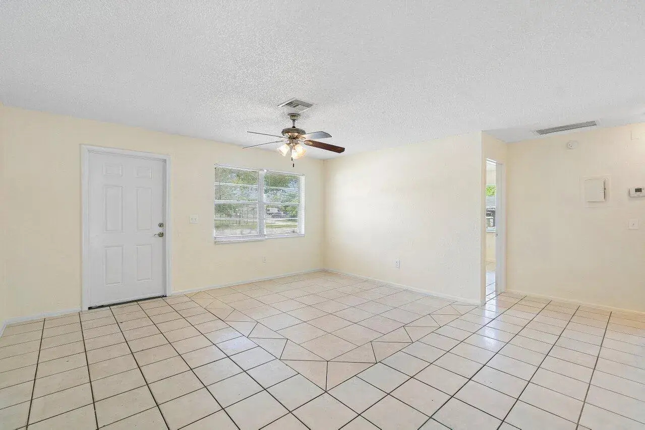4861 Gulfstream Road, Lake Worth FL 33460
