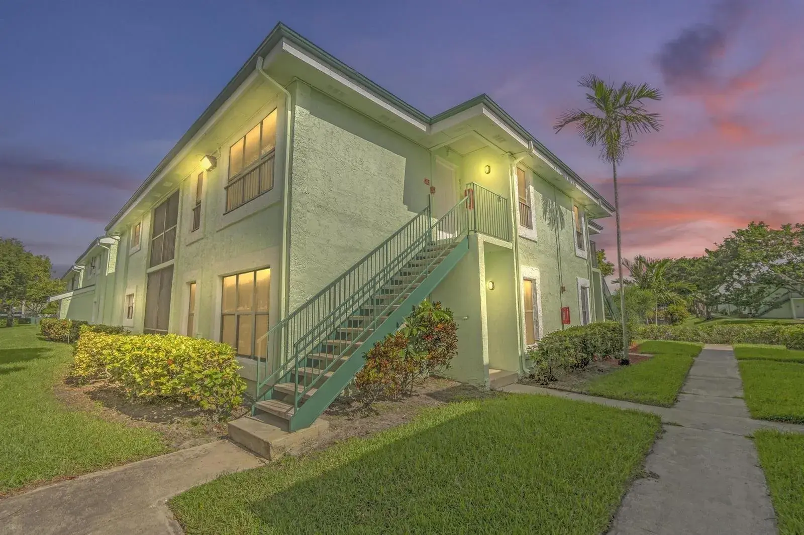 2 bedroom 1 bath Residential for sale at 8771 NW 39th Street # 8771, Sunrise FL 33351