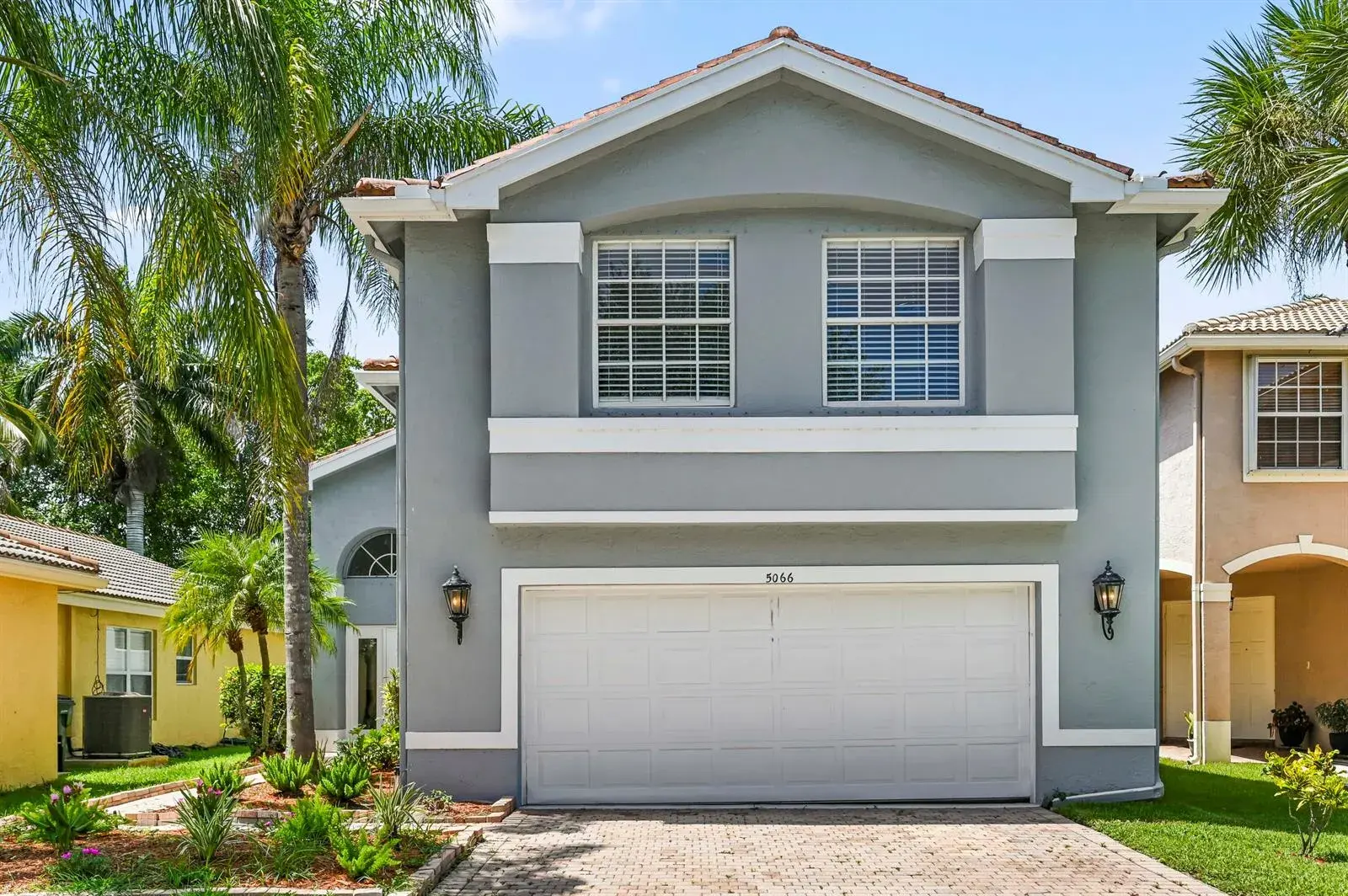 5066 NORTHERN LIGHTS Drive, FL 33463