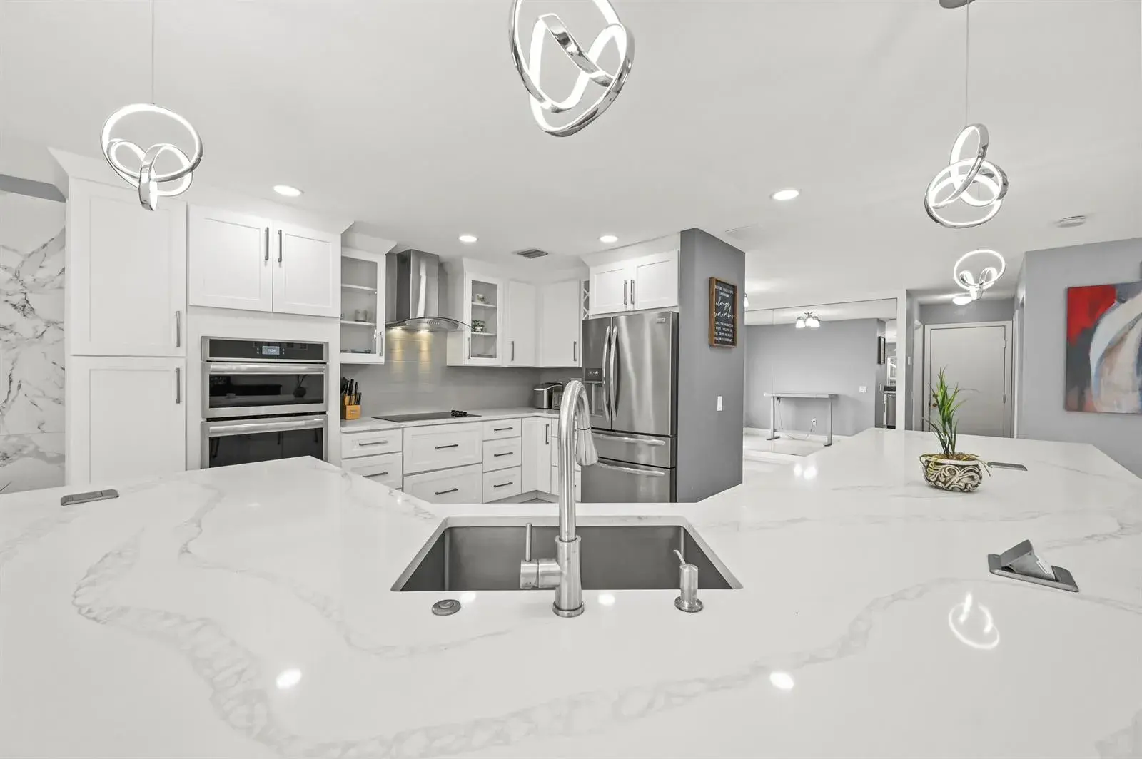 5066 NORTHERN LIGHTS Drive, FL 33463