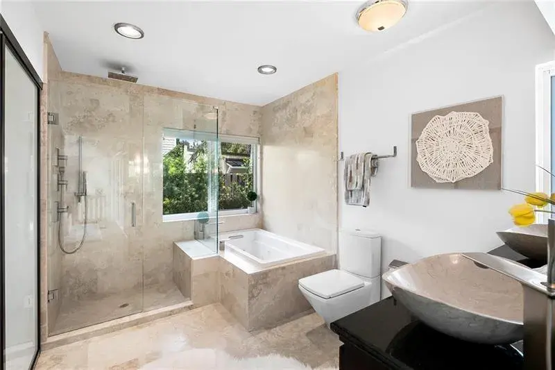 916 SE 5TH Court, Fort Lauderdale FL 33301