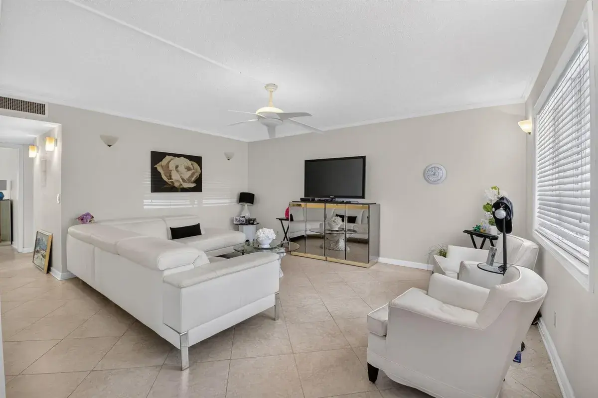 352 PIEDMONT H, Delray Beach FL 33484