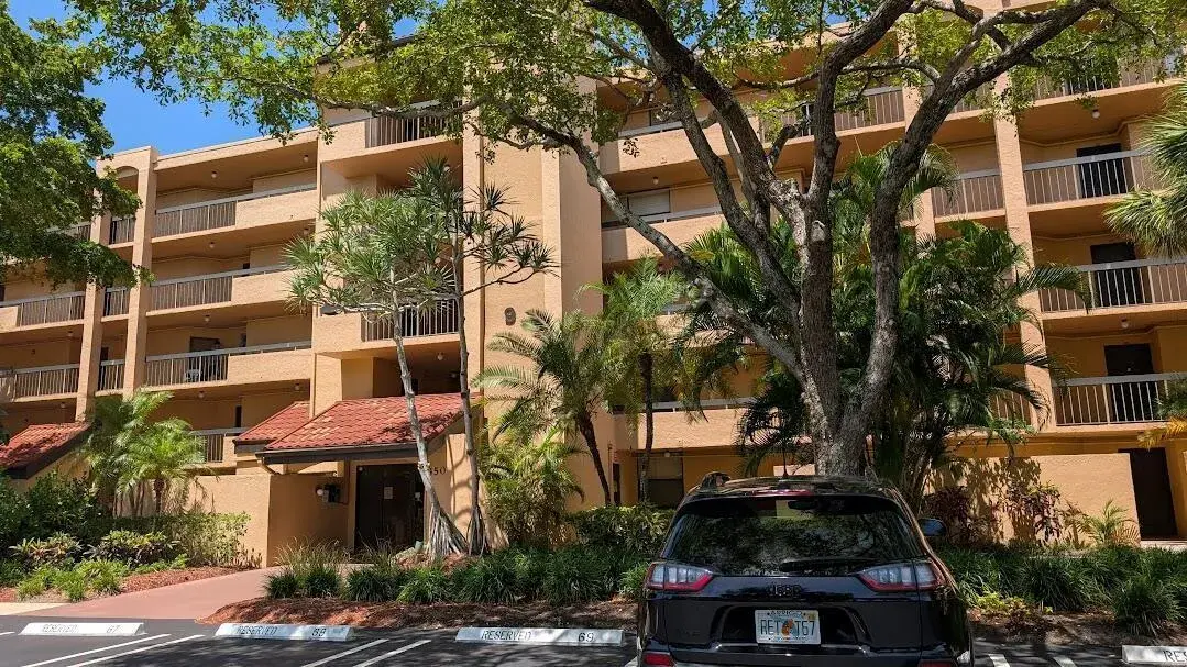 2 bedroom 2 bath Residential for sale at 450 EGRET Circle # 9309, Delray Beach FL 33444