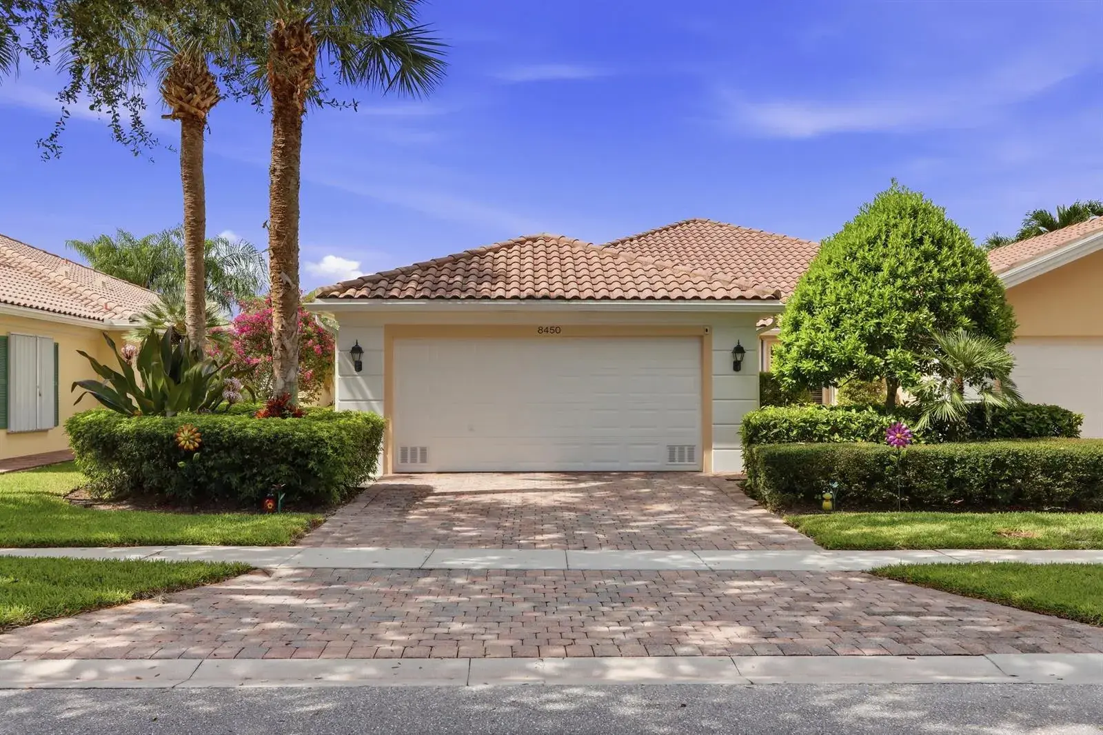 2 bedroom 2 bath Residential for sale at 8450 SAINT JOHNS Court, Wellington FL 33414