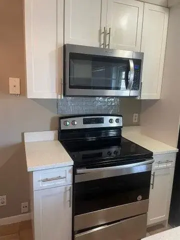 702 N L Street, FL 33460