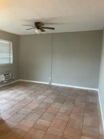 702 N L Street, FL 33460