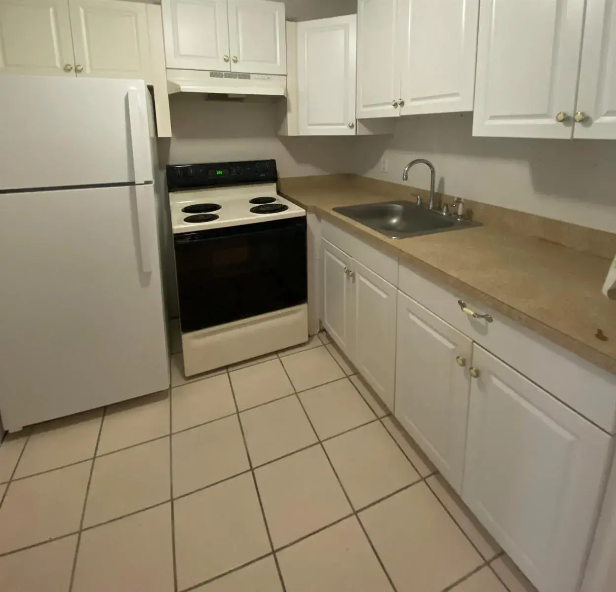 1 bedroom 1 bath Residential for sale at 152 CAMDEN G, West Palm Beach FL 33417
