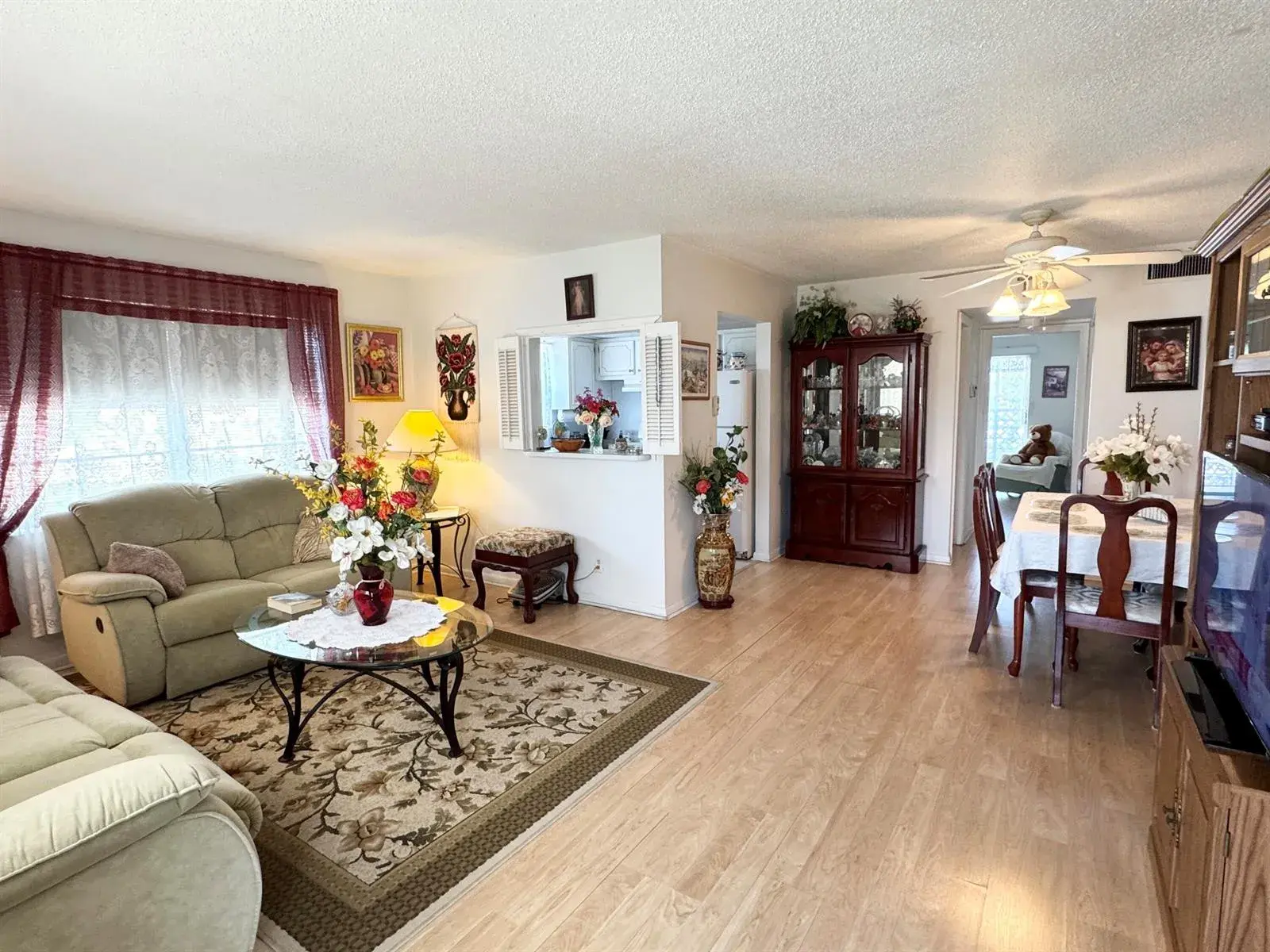 1 bedroom 1 bath Residential for sale at 148 Bedford F, West Palm Beach FL 33417