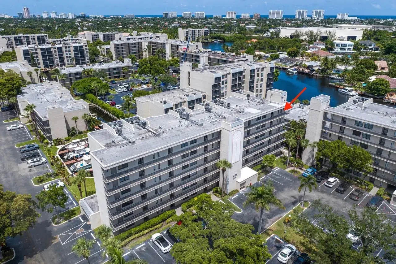 17 ROYAL PALM Way # 6060, Boca Raton FL 33432
