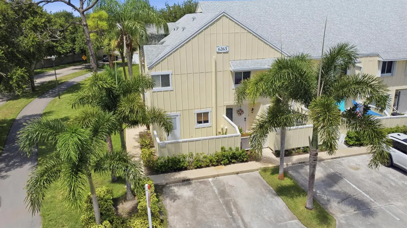 6263 RIVERWALK Lane # 1, Jupiter FL 33458