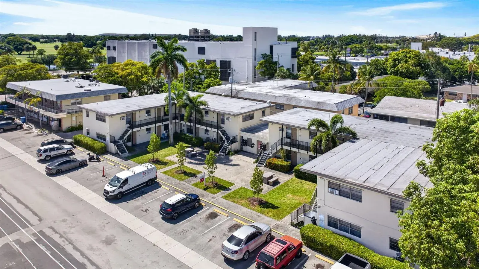 2275 NE 12TH Street, Pompano Beach FL 33062