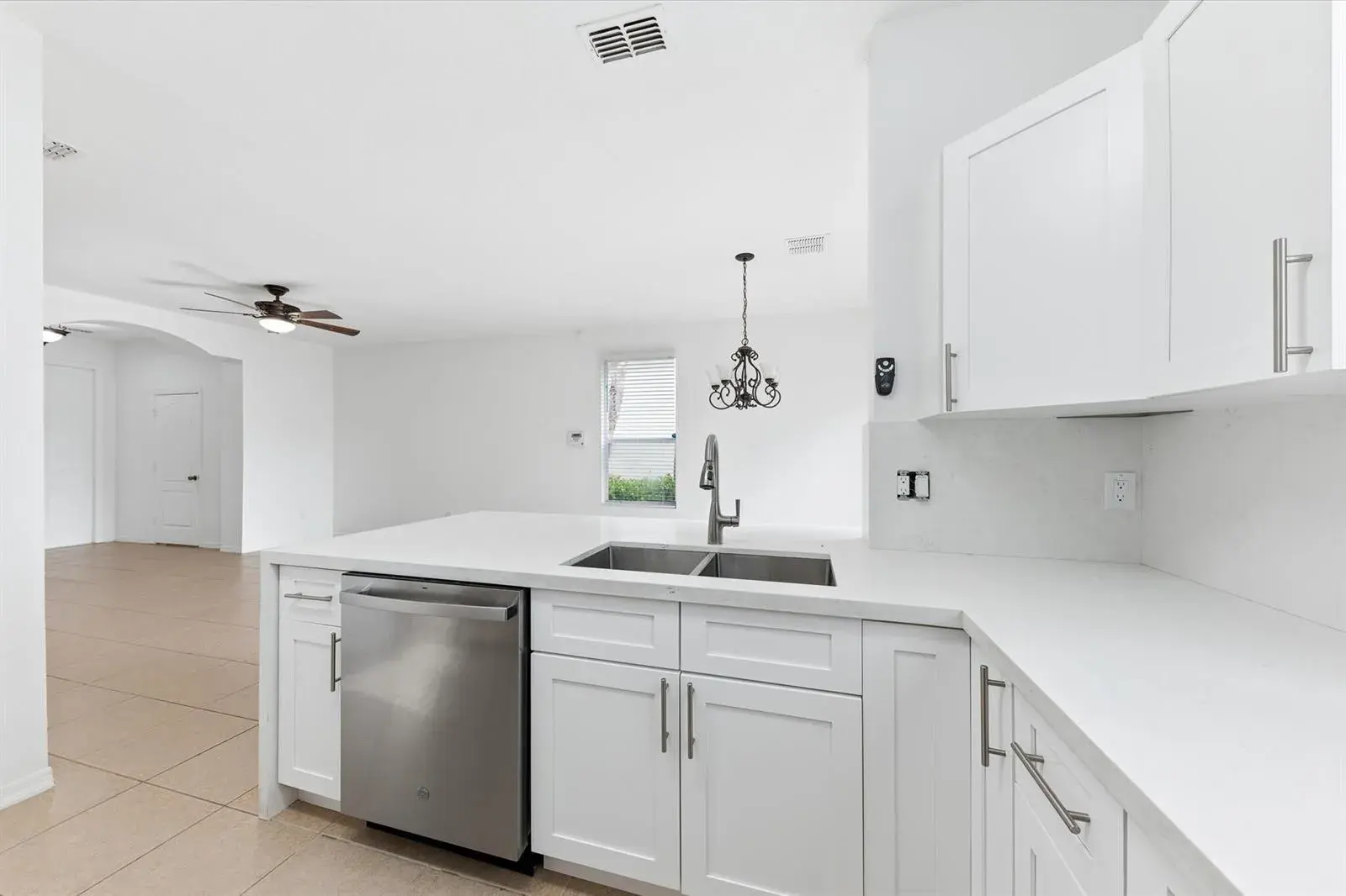 402 SEMINOLE PALMS Drive # 402, FL 33463