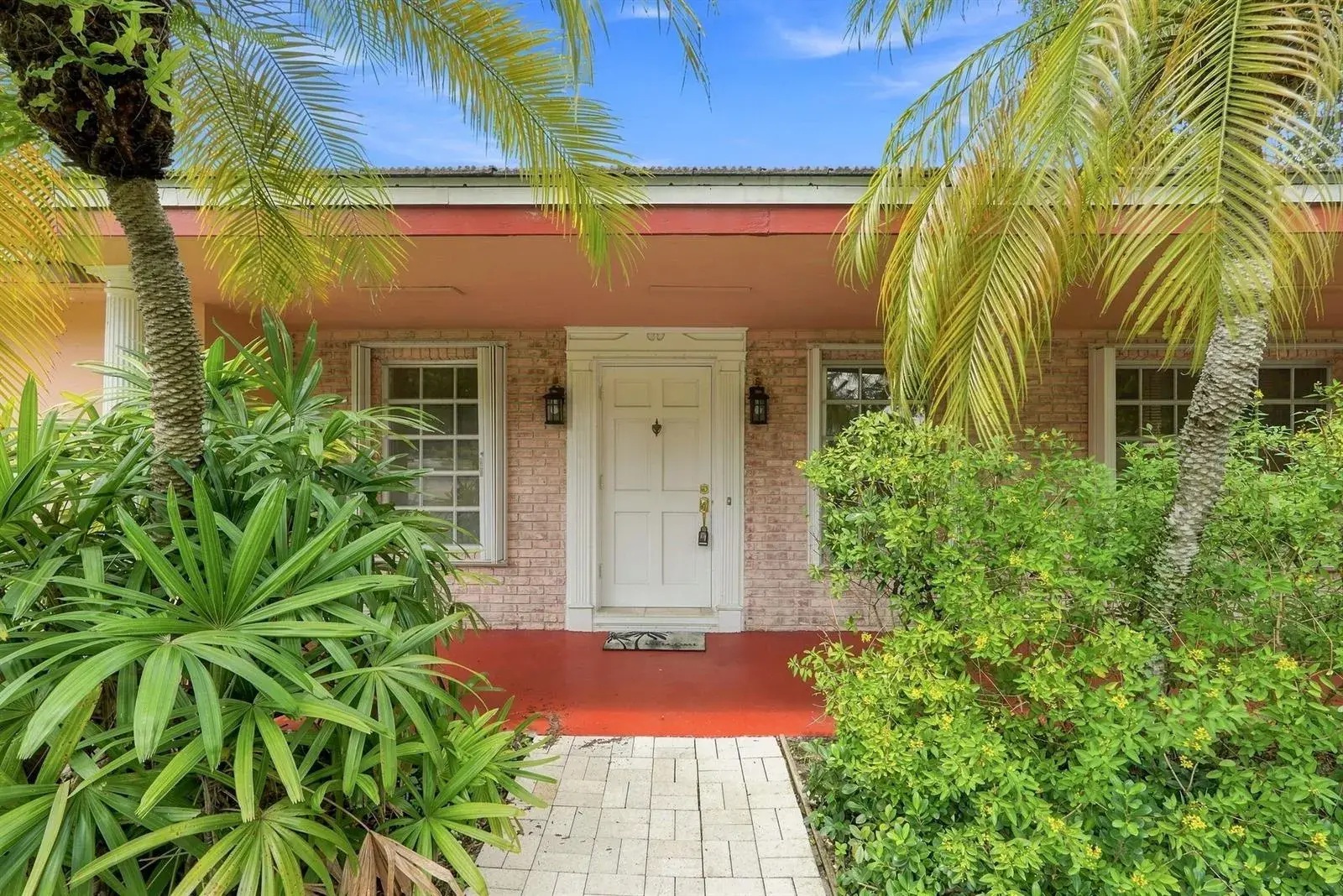 601 NW 71ST Avenue, Plantation FL 33317