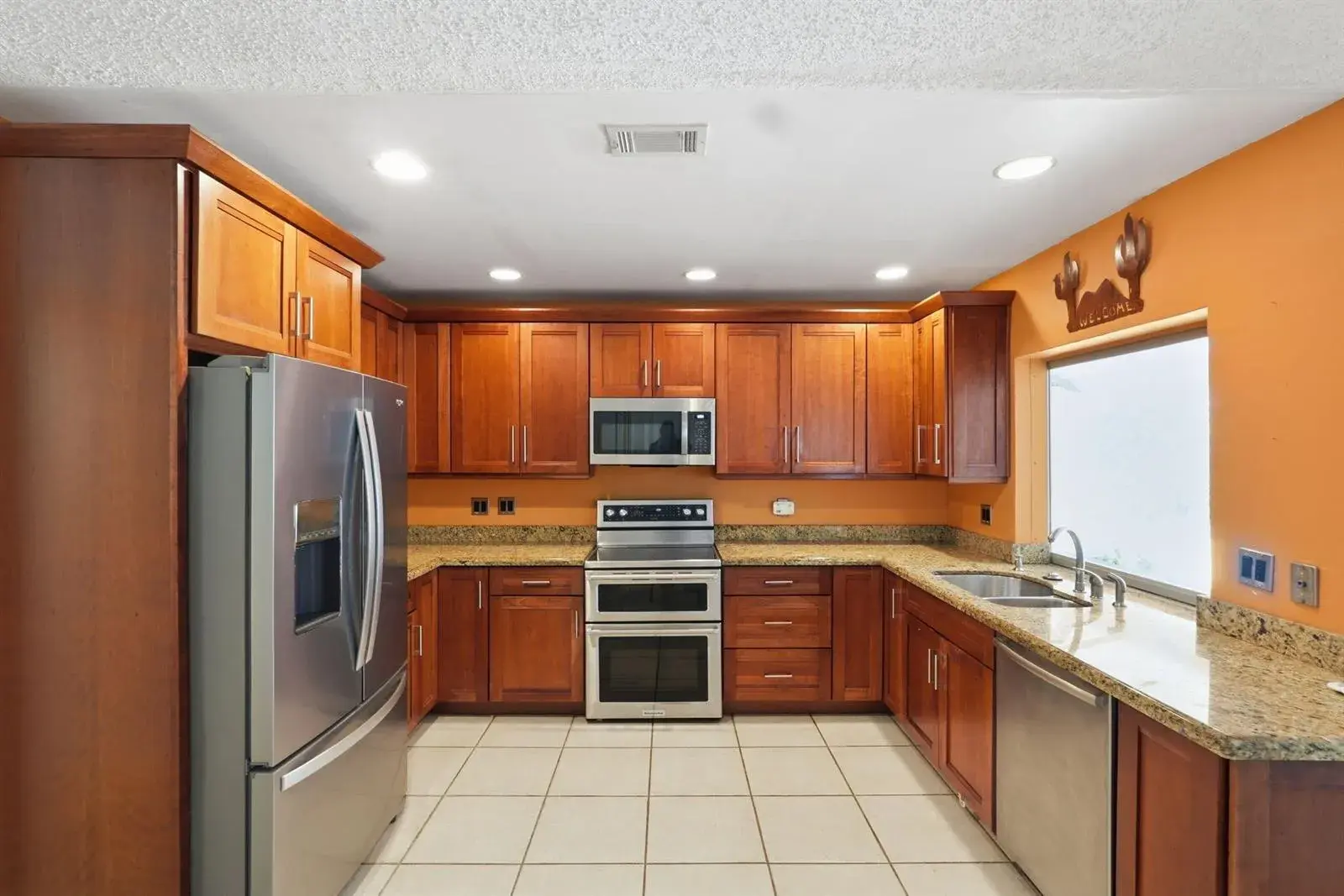601 NW 71ST Avenue, Plantation FL 33317