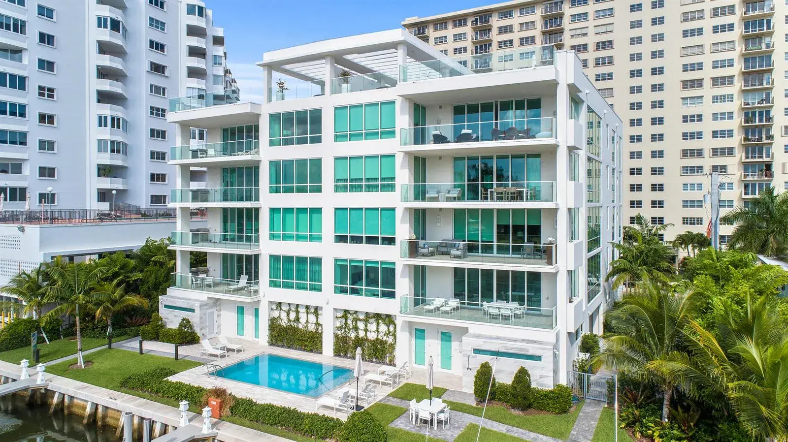 353 SUNSET Drive # 202, Fort Lauderdale FL 33301