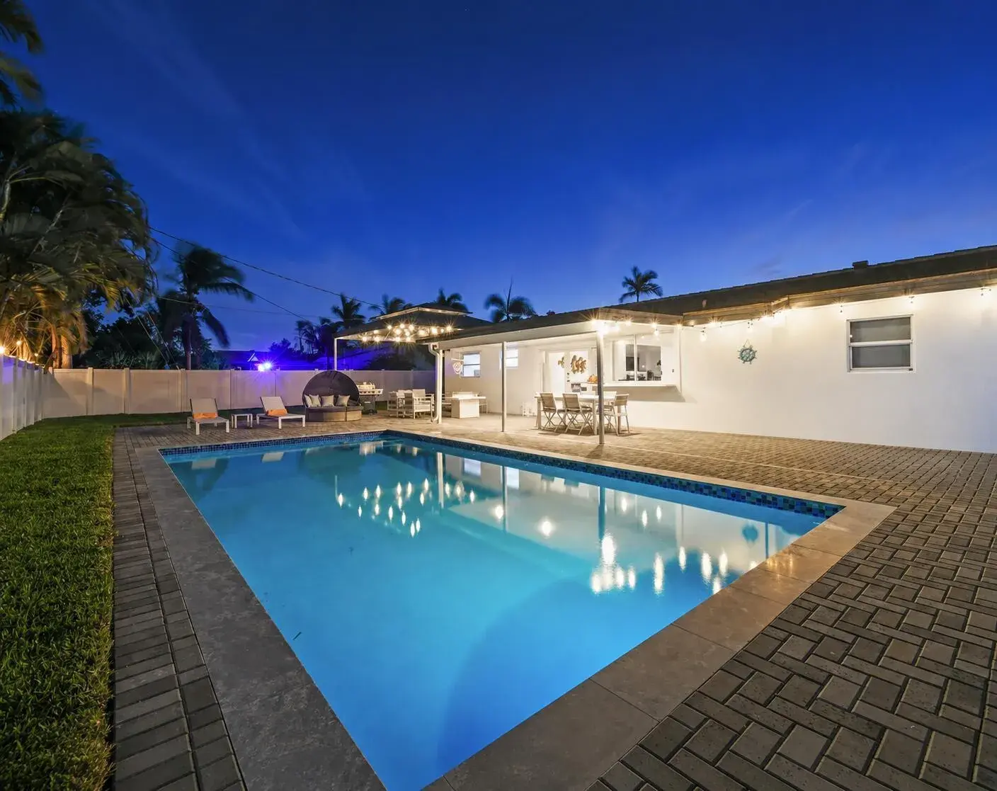 3 bedroom 2 bath Residential for sale at 5040 NE 22ND Avenue, Lighthouse Point FL 33064