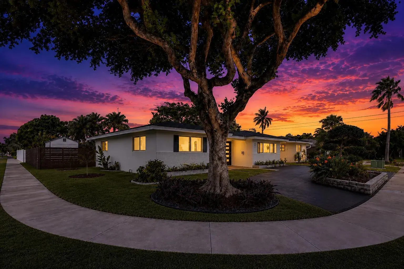 3 bedroom 3 bath Residential for sale at 431 SE 5th Avenue, Pompano Beach FL 33060