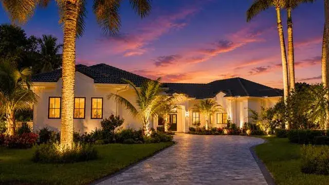 5 bedroom 4 bath Residential for sale at 2525 Seminole Circle, West Palm Beach FL 33409