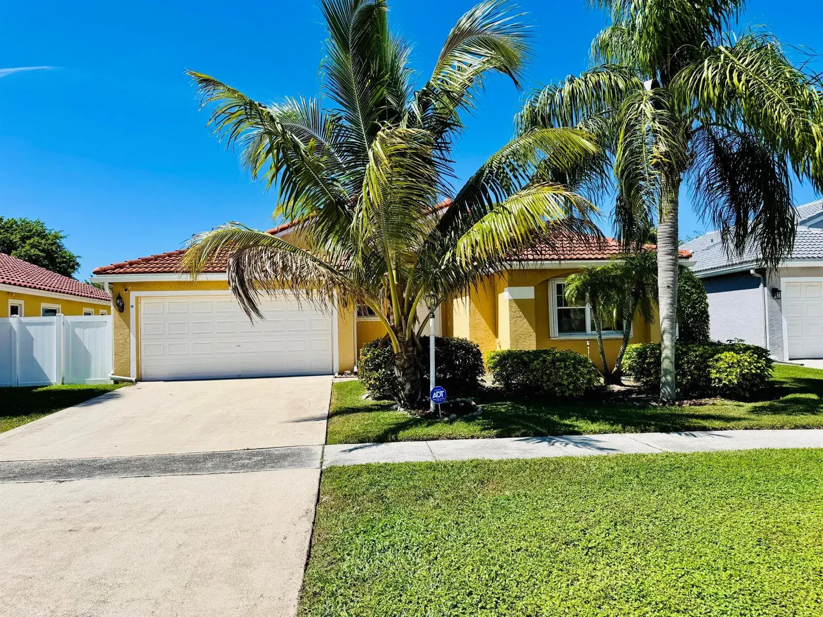 3 bedroom 2 bath Residential for sale at 18798 Caspian Circle, Boca Raton FL 33496