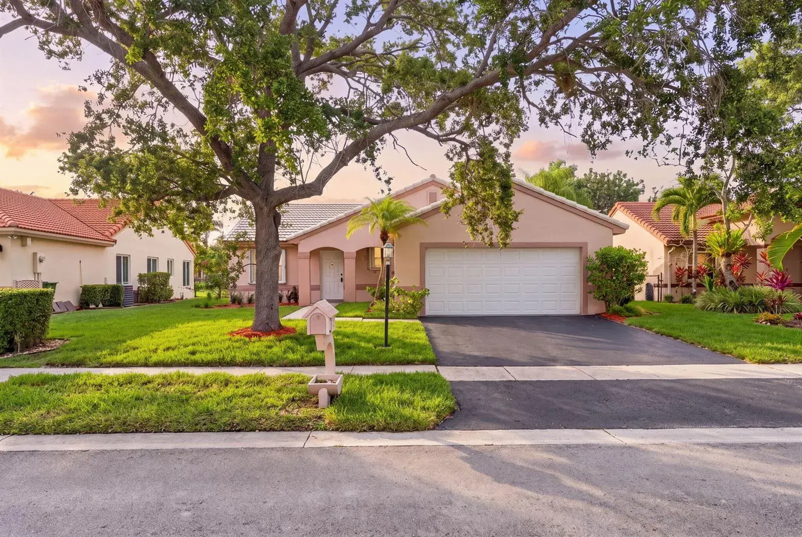 3 bedroom 2 bath Residential for sale at 18871 NW 2ND Street, Pembroke Pines FL 33029