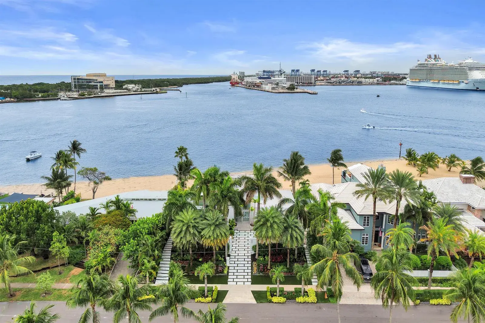 2200 SE 21ST Drive, Fort Lauderdale FL 33316