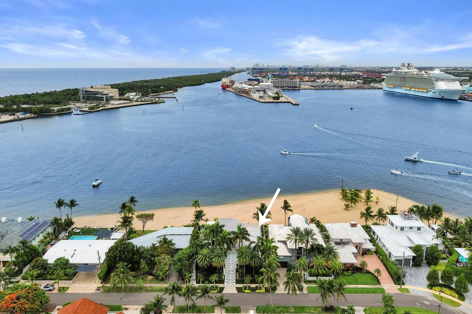 2200 SE 21ST Drive, Fort Lauderdale FL 33316