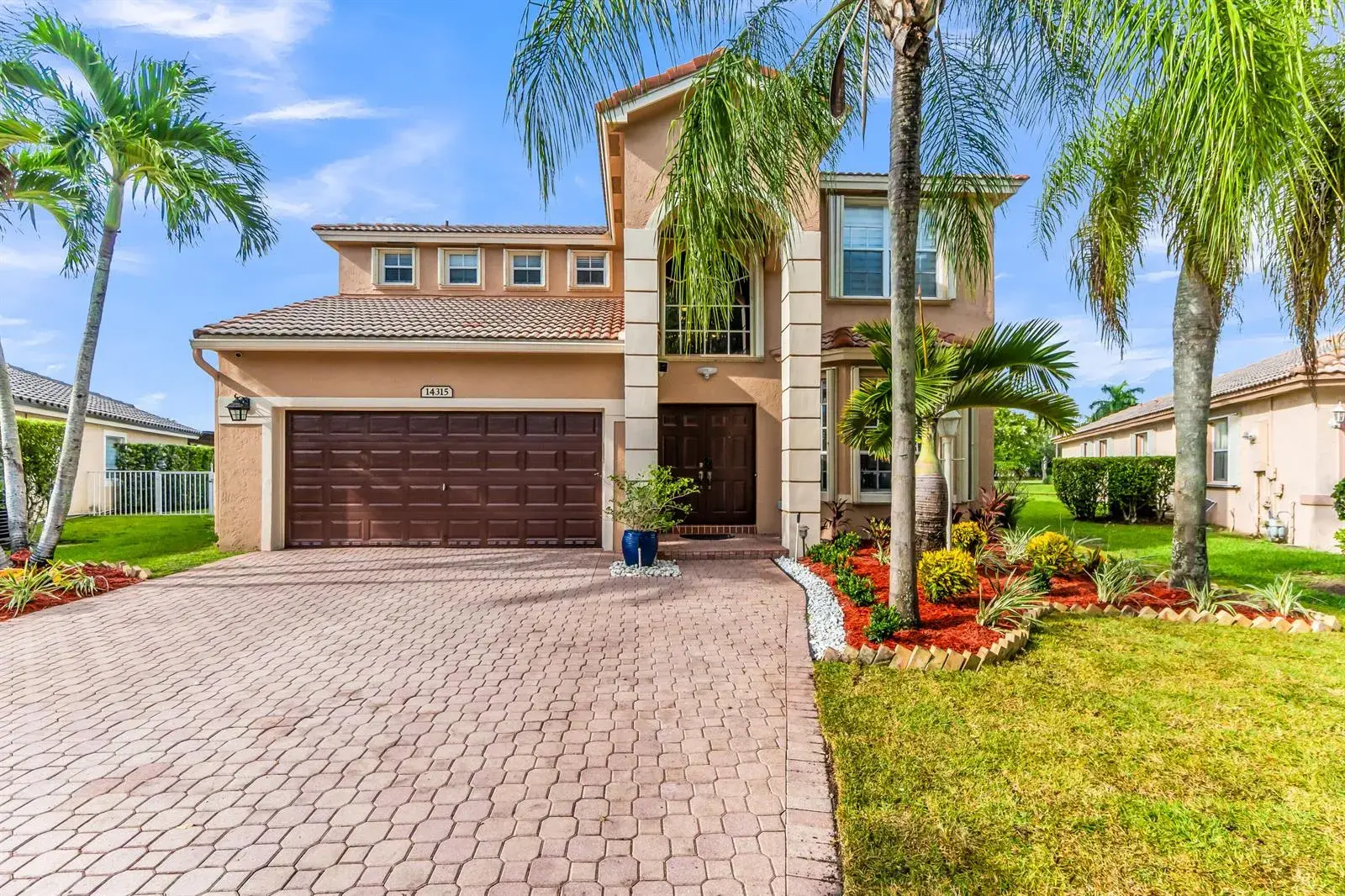 4 bedroom 3 bath Residential for sale at 14315 NW 16TH Court, Pembroke Pines FL 33028