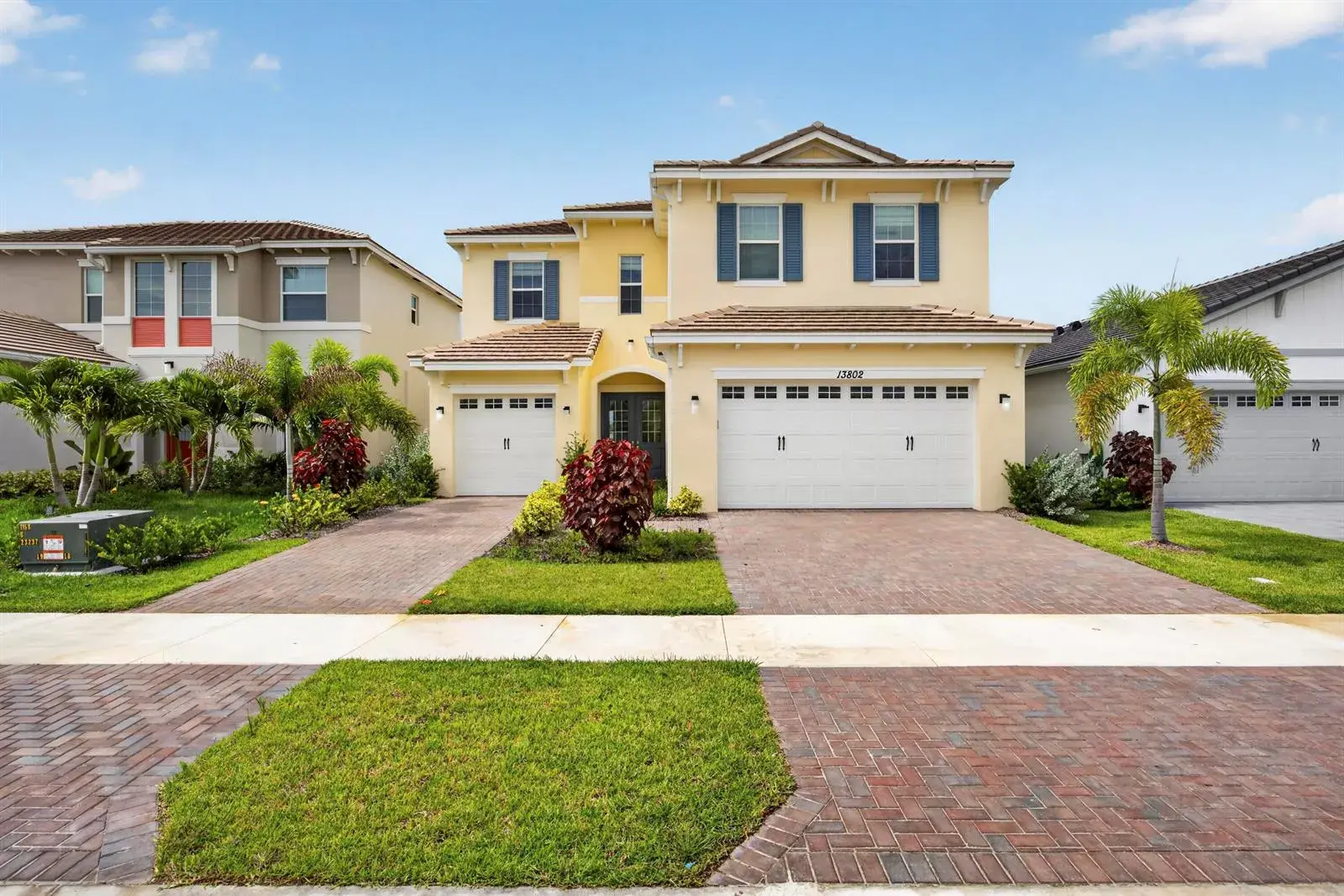 5 bedroom 3 bath Residential for sale at 13802 PRICKLY CONE Cove, FL 33470