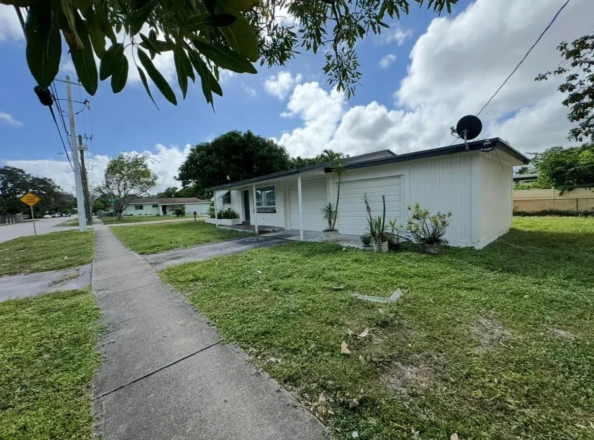 6201 SW 19TH Street, Miramar FL 33023
