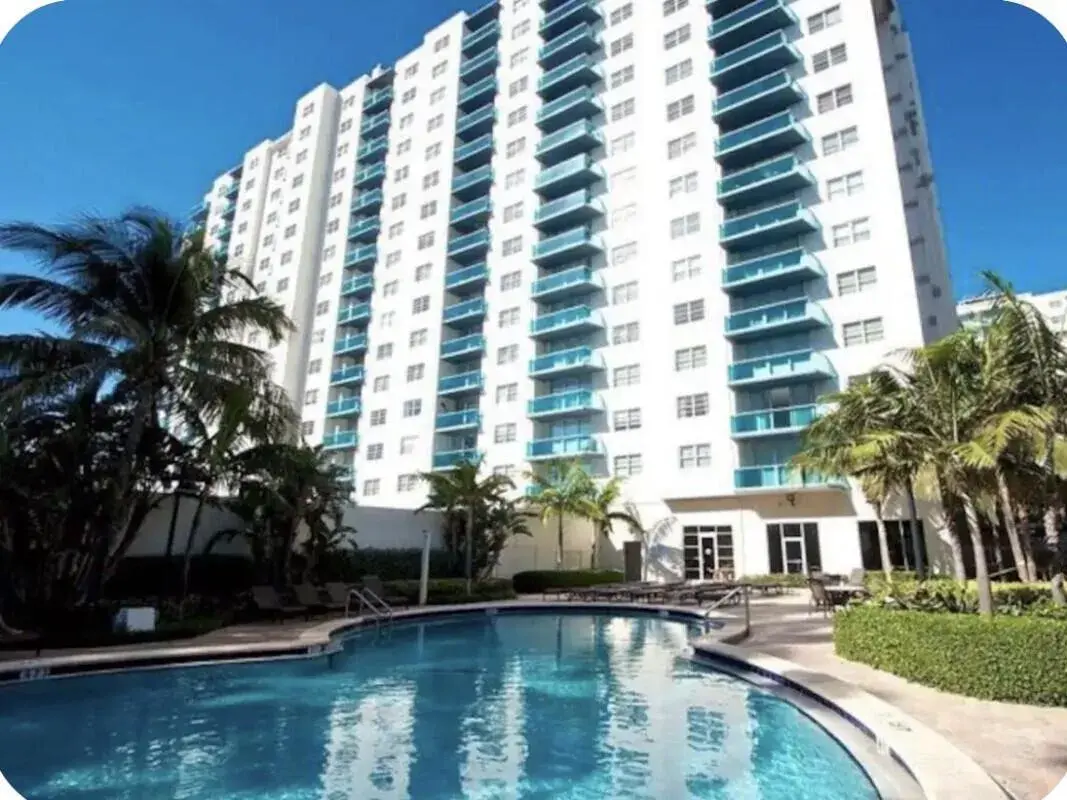 1 bedroom 1 bath Residential for sale at 4001 S Ocean Drive # 16H, Hollywood FL 33019