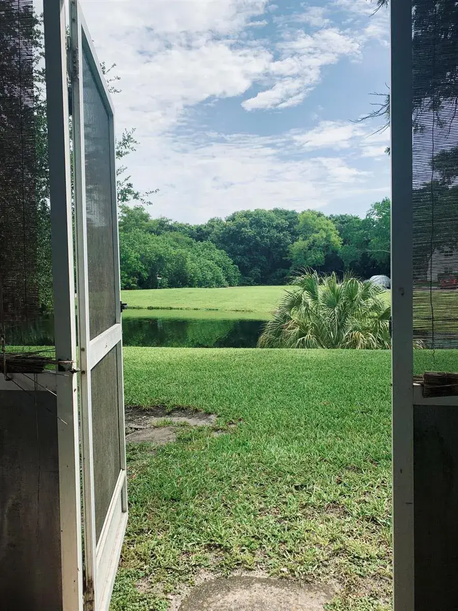 2 bedroom 1 bath Residential for sale at 1040 NEWPORT H # 1040, Deerfield Beach FL 33442