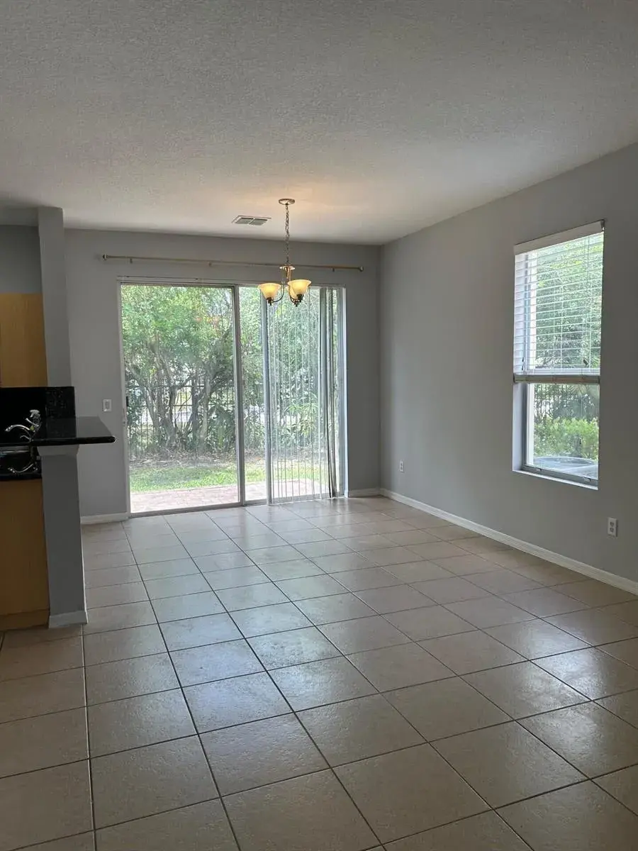 1412 SEMINOLE PALMS Drive, FL 33463