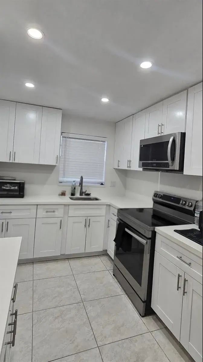 1 bedroom 1 bath Residential for sale at 603 S State Road 7 # 1E, Margate FL 33068
